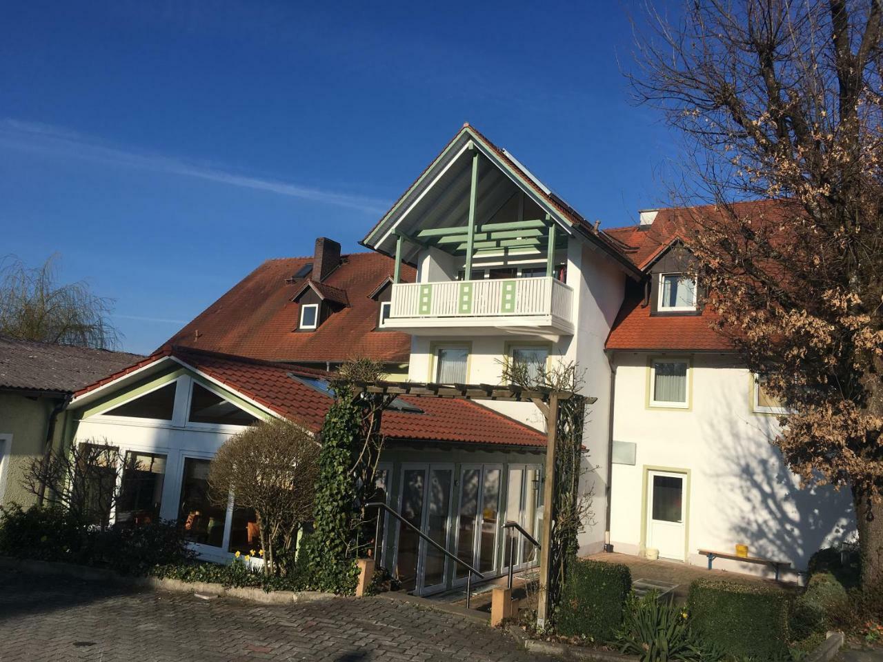 Gasthof Lindenwirt 덴켄도르프 외부 사진
